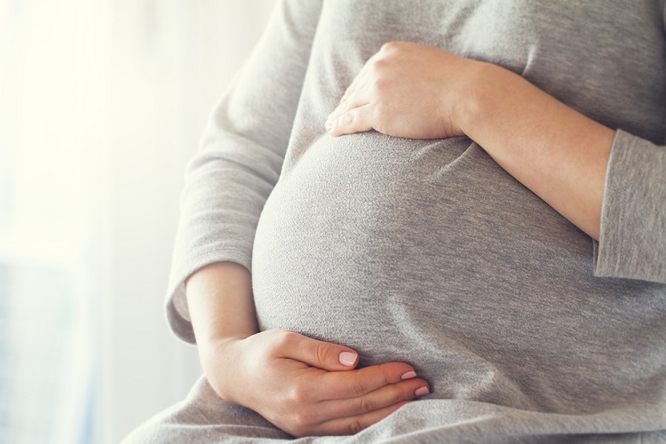 Bis zu 90% Fehlgeburten: Pharma spielte Gefahr für Schwangere runter