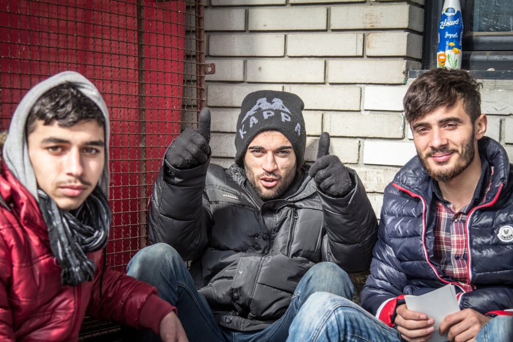 Asyl Fluechtlinge Migranten shutterstock 4