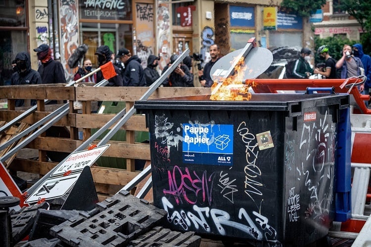 Antifa-Demo in Leipzig (Bild: IMAGO / aal.photo)