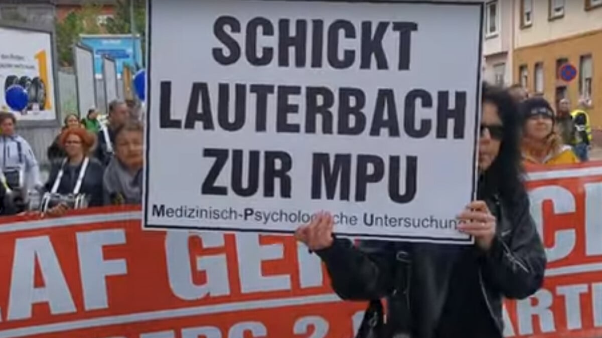 Deutschlandweite Proteste gegen die Politik; Bild: Screenshot Youtubevideo