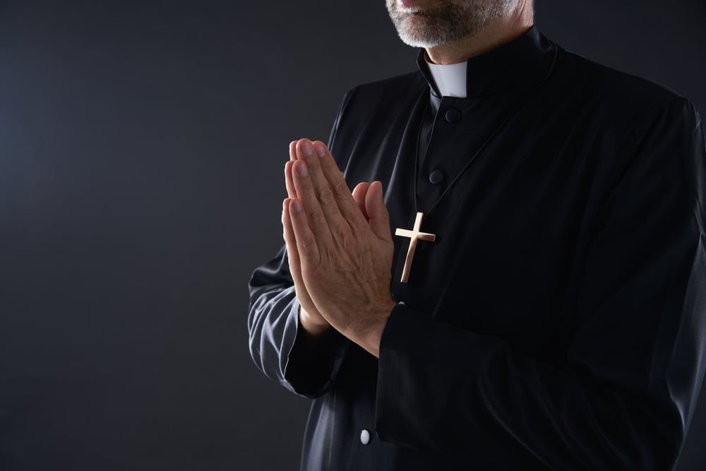 Priester (Bild: shutterstock.com)